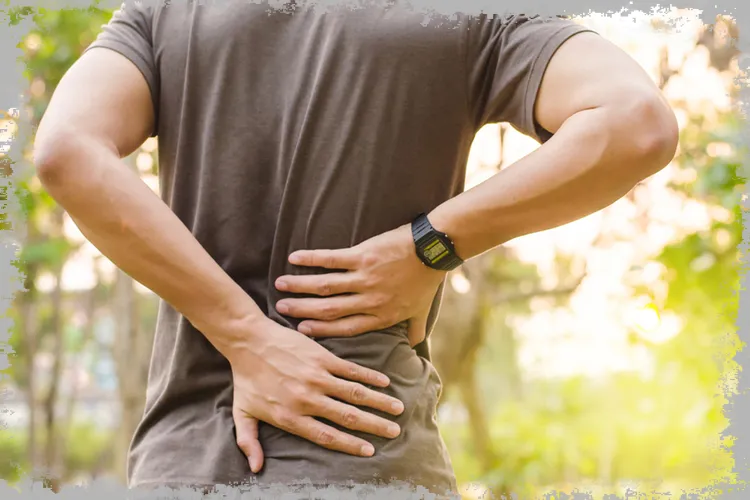 Болки в лумбалния гръбначен стълб: дископатия, причини, лечение, упражнения