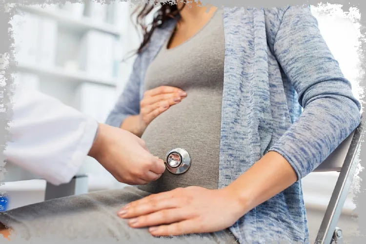Krvácanie počas tehotenstva (trimester I, II, III): príčiny, kedy ísť do nemocnice
