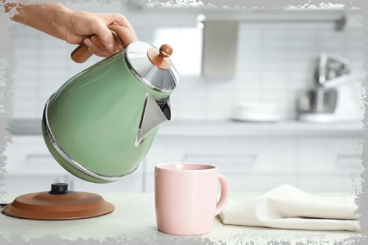Как очистить чайник с помощью домашних методов?