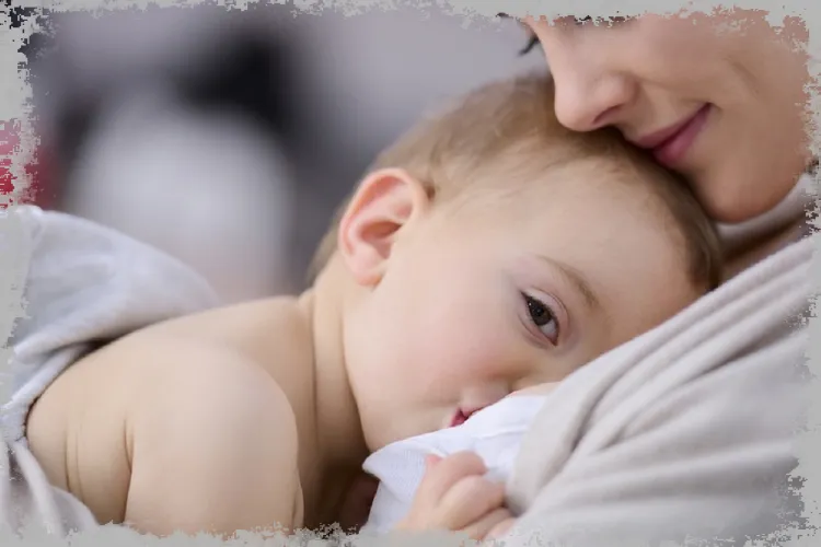 Кърмене: новородено, бебе, колко време, ползите от това какво да ядете